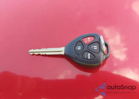 2013 Toyota Corolla Le z USA, uszkodzony, nr VIN 5YFBU4EE4DP111753